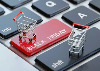 Black Friday 2024: Σήμερα η μεγάλη μέρα των εκπτώσεων, ανοιχτά τα εμπορικά την Κυριακή
