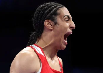 Γάλλος δημοσιογράφος ισχυρίζεται πως έχει αποδείξεις πως η Ιμάνι Κελίφ έχει ανδρικά γεννητικά όργανα – Με μηνύσεις απαντά η πυγμάχος