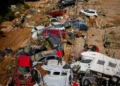 Απελπισία και λεηλασίες στην Ισπανία με τους 158 νεκρούς από τις πλημμύρες – Ψάχνουν για αγνοούμενους στη λάσπη