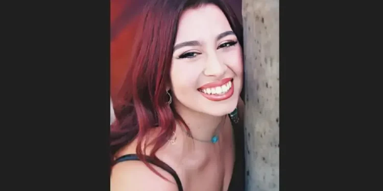 Τραγωδία στα Τέμπη – Ξέσπασε η μητέρα της Κέλλυς: «Ατυχείς συμπτώσεις» λέει το ΑΠΘ για τη μη απονομή τιμητικού διπλώματος