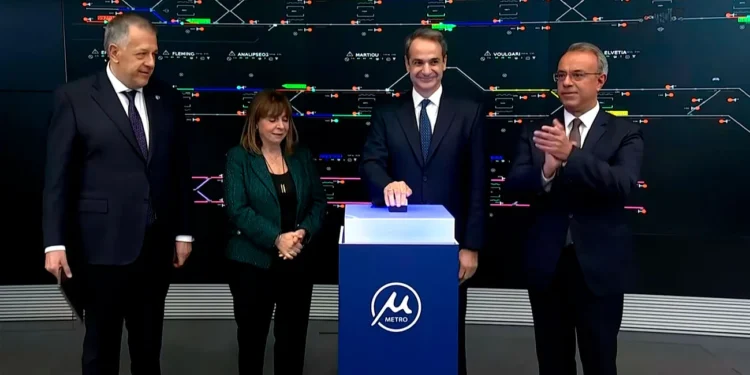 Ιστορική ημέρα: Ο Κυριάκος Μητσοτάκης πάτησε το κουμπί του Μετρό Θεσσαλονίκης