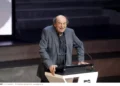 Μανούσος Μανουσάκης: Το συγκινητικό «αντίο» των καλλιτεχνών και οι επιτυχίες στην τηλεόραση για τον απαγορευμένο έρωτα