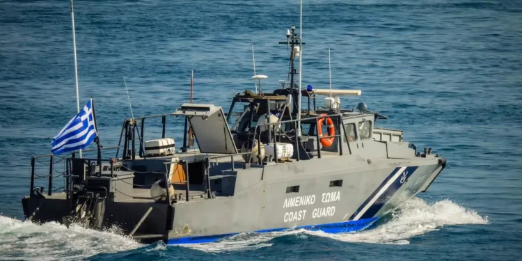 Ναυάγιο με μετανάστες βορειοανατολικά της Σάμου – Τέσσερις νεκροί, δύο γυναίκες και δύο παιδιά τα θύματα