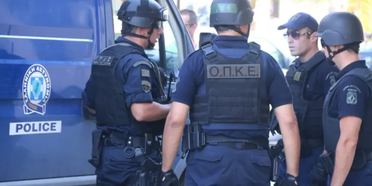 Στρατόπεδο Καποτά: Αστυνομική επιχείρηση για ναρκωτικά στις Αχαρνές