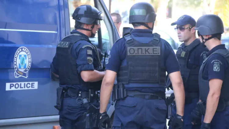 Στρατόπεδο Καποτά: Αστυνομική επιχείρηση για ναρκωτικά στις Αχαρνές