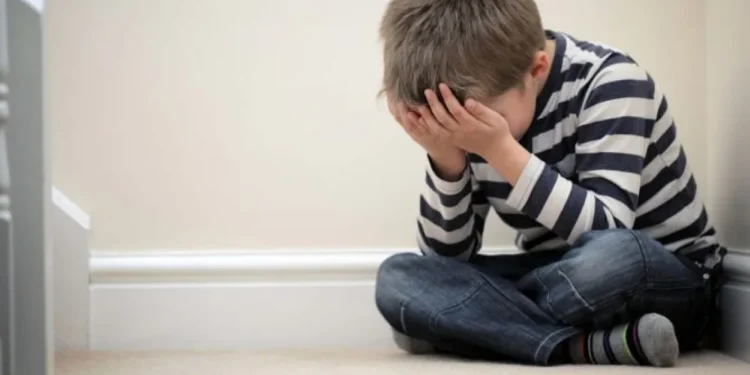 Πατέρας χτύπησε το 10χρονο παιδί του στην Κρήτη – Τον κατήγγειλε η σύζυγός του