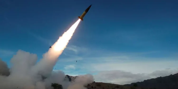 Γιατί ο Μπάιντεν επιτρέπει τώρα στην Ουκρανία τη χρήση αμερικανικών πυραύλων στη Ρωσία – Κλιμακώνει έναν πόλεμο που κληρονομεί ο Τραμπ