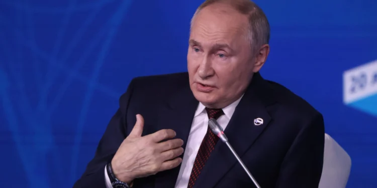 Βλαντιμίρ Πούτιν: Μπορεί να χτυπήσουμε και στο κέντρο του Κιέβου με πυραύλους Oreshnik