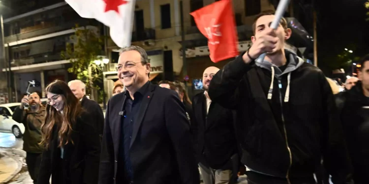 ΣΥΡΙΖΑ: Πιάνει δουλειά ο ενωτικός Φάμελλος – Στόχος η επαναπροσέγγιση στελεχών που σκέφτονται να αποχωρήσουν