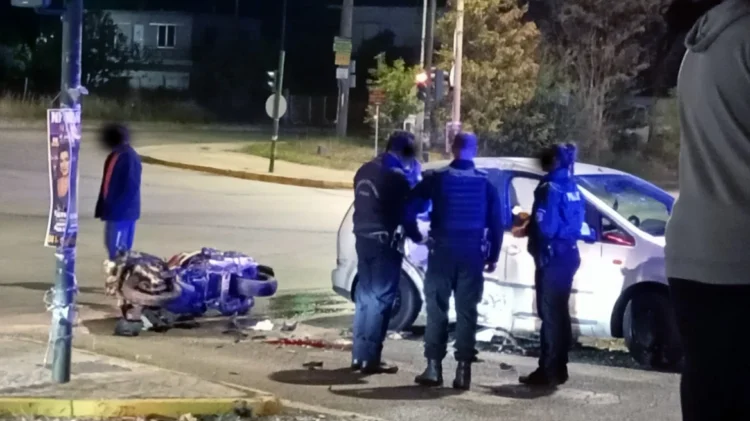 Οργή από την οικογένεια του 20χρονου στο Αγρίνιο: «Παραβίασε κόκκινο, μου σκότωσε τον αδελφό και η αδελφή μου είναι ετοιμοθάνατη»