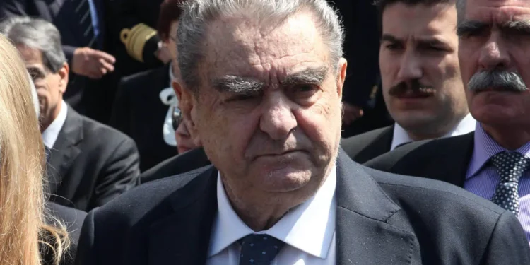 Πέθανε ο Βαρδής Βαρδινογιάννης