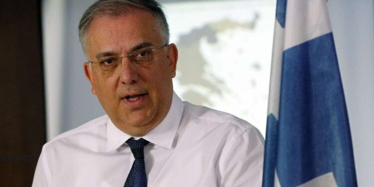 Η αναλυτική λίστα με τα 704 προϊόντα που έχουν μειωμένη τιμή μέχρι 24%