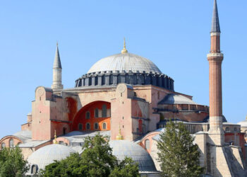 Αγία Σοφία: Αποξηλώνουν τον εμβληματικό τρούλο της – Τι συμβαίνει με τον ναό