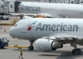 Αποκαταστάθηκε σε μία ώρα το πρόβλημα της American Airlines που καθήλωσε όλες τις πτήσεις – «Τι εφιάλτης, μου καταστρέψατε τις διακοπές» έγραψαν επιβάτες
