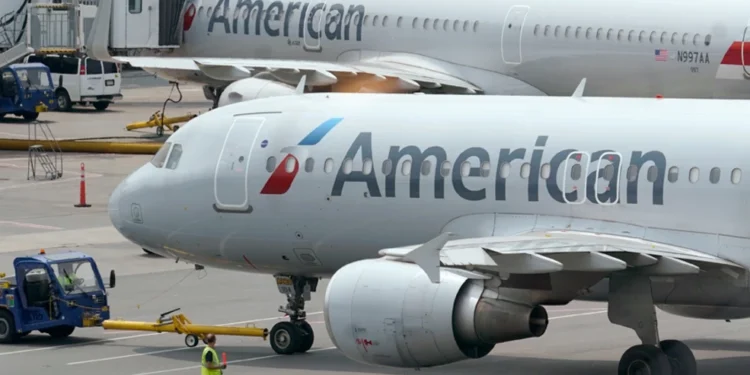 Αποκαταστάθηκε σε μία ώρα το πρόβλημα της American Airlines που καθήλωσε όλες τις πτήσεις – «Τι εφιάλτης, μου καταστρέψατε τις διακοπές» έγραψαν επιβάτες