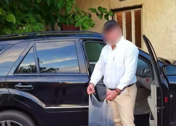 Προφυλακιστέος ο αστυνομικός της Βουλής που βίαζε τα παιδιά του: Ζητά τον ψυχιατρικό έλεγχο της συζύγου του