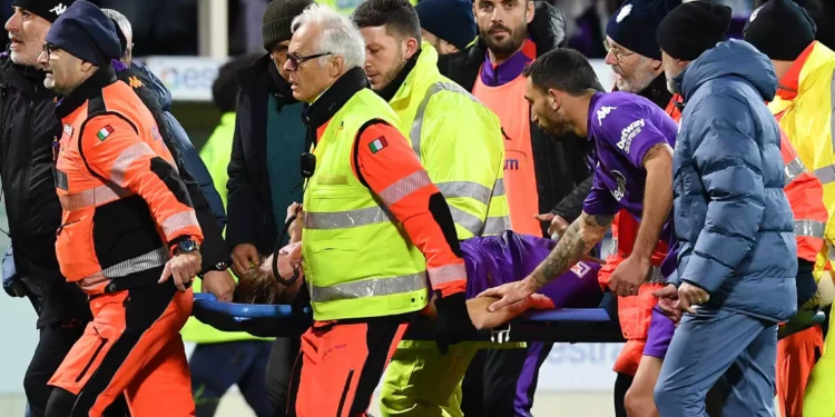 Ο Μποβέ κατέρρευσε στον αγωνιστικό χώρο – Διακόπηκε το Φιορεντίνα – Ίντερ