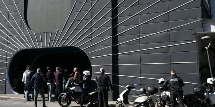 Ανοίγει το κλαμπ που έδινε αλκοόλ σε ανήλικους – Αδιανόητη δικαστική απόφαση