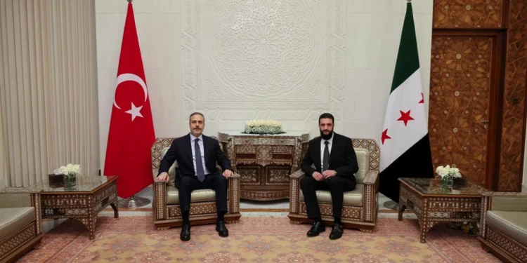 Συμφώνησαν Φιντάν και Αλ Γκολάνι στη Δαμασκό: Δεν υπάρχει χώρος για Κούρδους στη Συρία – Το μήνυμα σε Ισραήλ