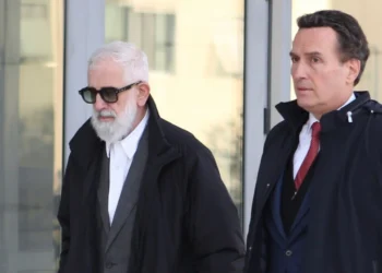 Πέτρος Φιλιππίδης: Ξεκινά η δίκη του ηθοποιού στο Εφετείο για τις δυο απόπειρες βιασμών – Δείτε βίντεο