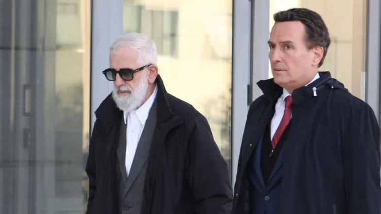 Πέτρος Φιλιππίδης: Ξεκινά η δίκη του ηθοποιού στο Εφετείο για τις δυο απόπειρες βιασμών – Δείτε βίντεο