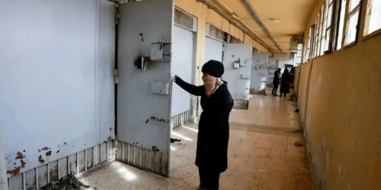 Φρίκη δίχως τέλος στη Συρία: Ανακαλύπτουν συνεχώς νεκρούς σε σακούλες