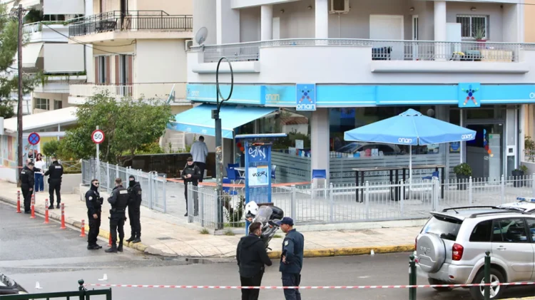 Γλυφάδα: Ξεκαθάρισμα λογαριασμών πίσω από τη μαφιόζικη εκτέλεση των δύο Τούρκων – «Πυροβολούσαν παντού και τα πάντα»