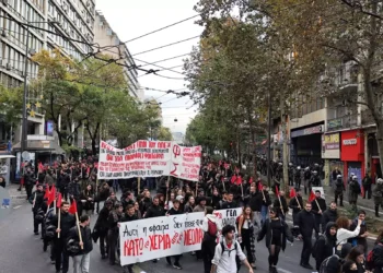 Σε εξέλιξη η πορεία μνήμης για τον Αλέξη Γρηγορόπουλου – 17 προσαγωγές