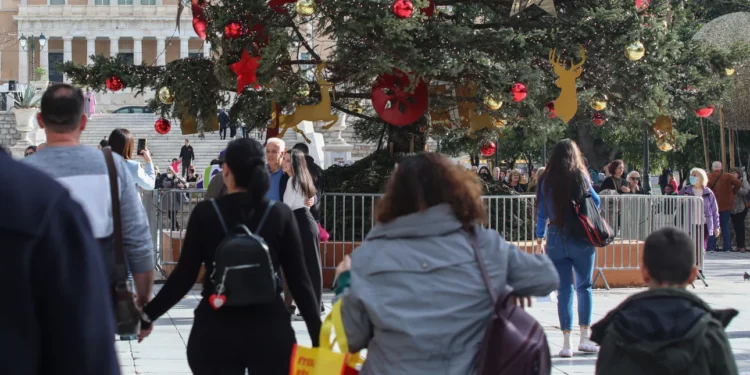 Τους 21 βαθμούς θα φτάσει το θερμόμετρο, με τοπικές βροχές: Αλλάζει από αύριο ο καιρός, αναλυτική πρόγνωση