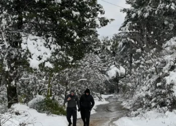 Καιρός: Η χριστουγεννιάτικη κακοκαιρία «Elena» φέρνει ισχυρές βροχές, χιονοπτώσεις, παγετό και έντονα μποφόρ