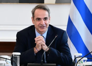 Μητσοτάκης: Μετά τα κάλαντα, ανάπαυλα και αποφάσεις για την Προεδρία – Τα πρόσωπα στην εξίσωση και η δεύτερη θητεία Σακελλαροπούλου