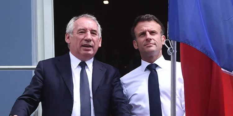Ο Φρανσουά Μπαϊρού νέος πρωθυπουργός της Γαλλίας – Η ανατροπή με την απόφαση Μακρόν