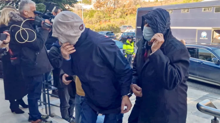 Χαλκιδική – Κύκλωμα πολεοδόμων: «Οι αμοιβές οι μπαμπάτσικες είναι €20.000, θα είναι μια χρυσή τριετία» – Οι διάλογοι που τους έκαψαν