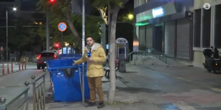 Άναυδοι οι υπάλληλοι της καθαριότητας στη Νέα Σμύρνη: Πήγαν να φορτώσουν κάδο σε απορριμματοφόρο και βρήκαν μέσα έναν μεθυσμένο