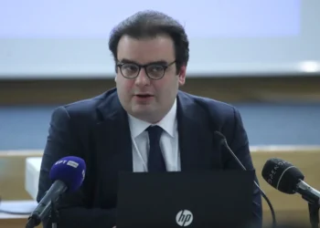 Πιερρακάκης: Ετοιμάζουμε εφαρμογή για τον έλεγχο της πρόσβασης παιδιών στα social media