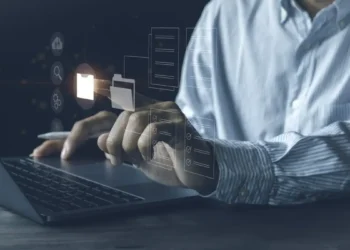 Ξεκίνησαν οι αιτήσεις για το νέο πρόγραμμα κατάρτισης σε ψηφιακές, πράσινες και οικονομικές δεξιότητες