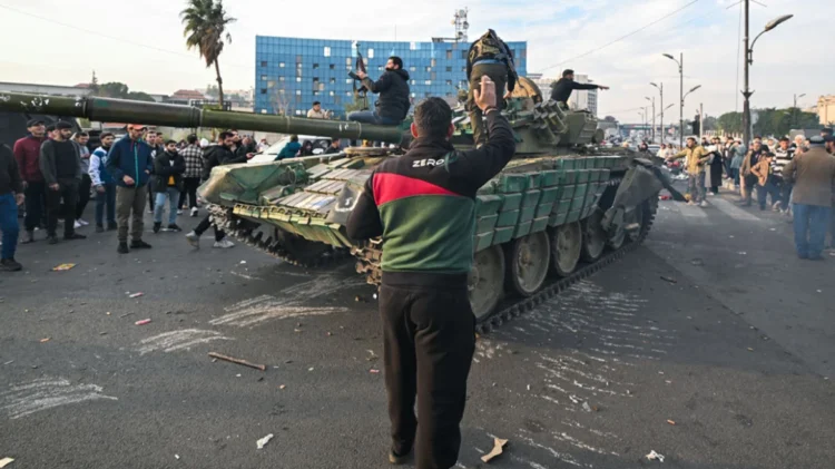 Οι αντάρτες κατέλαβαν τη Δαμασκό, δείτε βίντεο από το προεδρικό μέγαρο – Άγνωστο πού κρύβεται ο Άσαντ