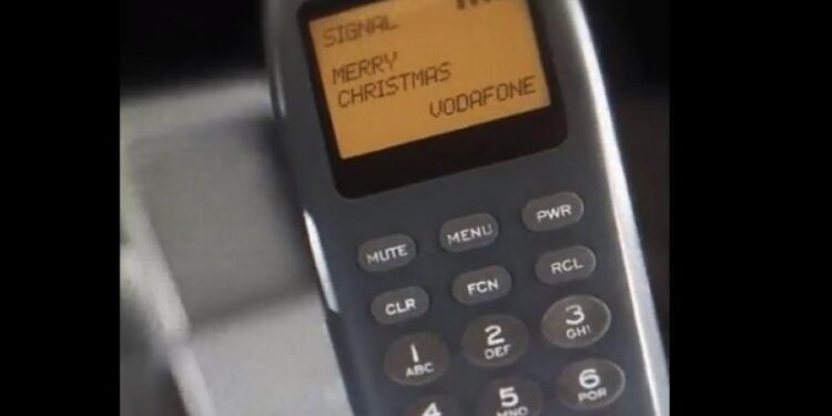 32 χρόνια από την αποστολή του πρώτου SMS στην ιστορία – Τι έγραφε το πρώτο μήνυμα