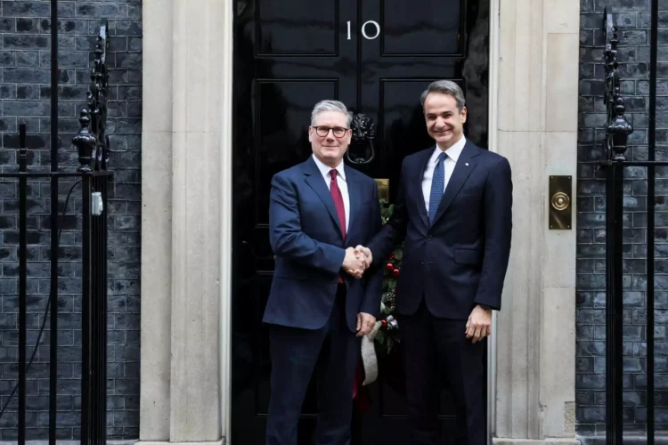 Κυριάκος Μητσοτάκης: Στη Ντάουνινγκ Στριτ για τη συνάντηση με τον Κιρ Στάρμερ