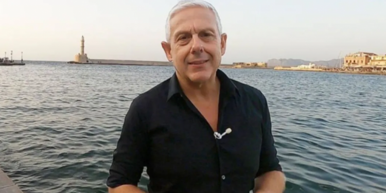 Τάσος Δούσης: Αν ήμουν ομοφυλόφιλος θα το έλεγα μόνος μου