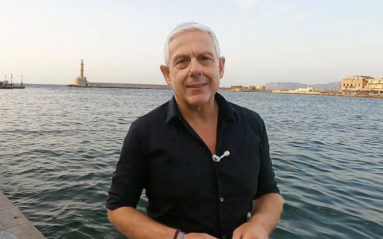 Τάσος Δούσης: Αν ήμουν ομοφυλόφιλος θα το έλεγα μόνος μου