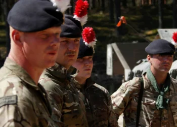 Βρετανία: ΛΟΑΤΚΙ+ στρατιωτικοί που εκδιώχθηκαν μπορούν να διεκδικήσουν αποζημίωση 70.000 λίρες