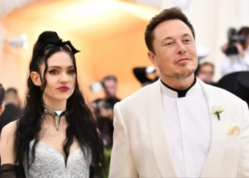 «Ο Έλον Μασκ ντυνόταν Κοκκινοσκουφίτσα στο σεξ, κάνει χρήση κεταμίνης» – Αποκαλύψεις από την Τζεφ Μοντάνα