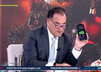 Ο Άδωνις έδειξε στον «αέρα» τις επιδόσεις του: «Κάνω 11.260 βήματα την ημέρα» (vid)