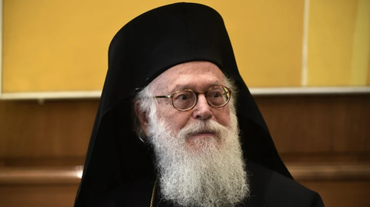 Εκτάκτως στο χειρουργείο ο Αρχιεπίσκοπος Αλβανίας Αναστάσιος