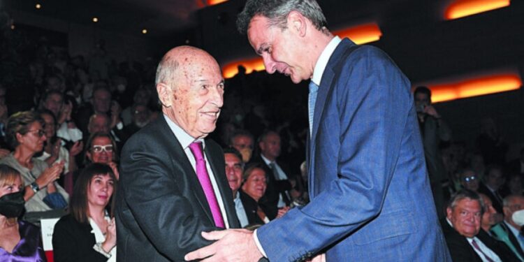 Αίσχος – Πως η ΝΔ του Μητσοτάκη υποδουλώθηκε από την παρέα του Σημίτη – Κυβερνούν οι υβριστές του Καραμανλή