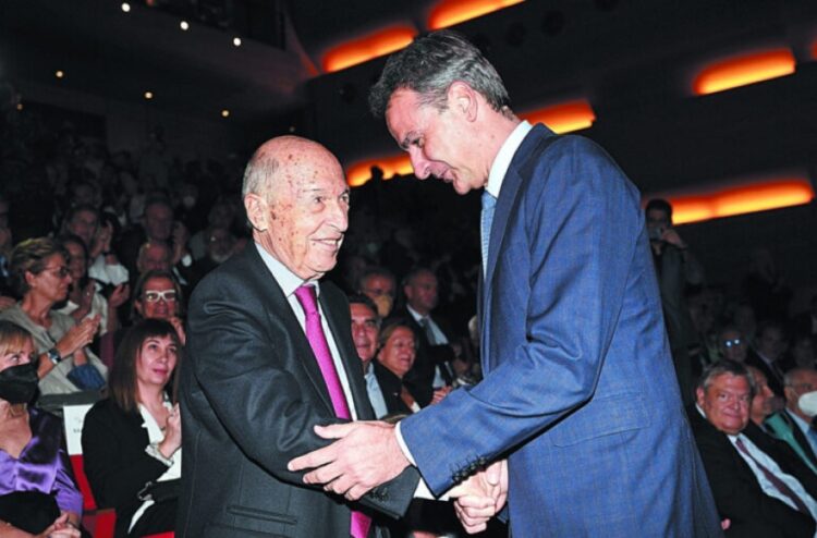 Αίσχος – Πως η ΝΔ του Μητσοτάκη υποδουλώθηκε από την παρέα του Σημίτη – Κυβερνούν οι υβριστές του Καραμανλή