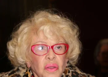 Καίτη Γκρέυ: Πέθανε η λαϊκή τραγουδίστρια