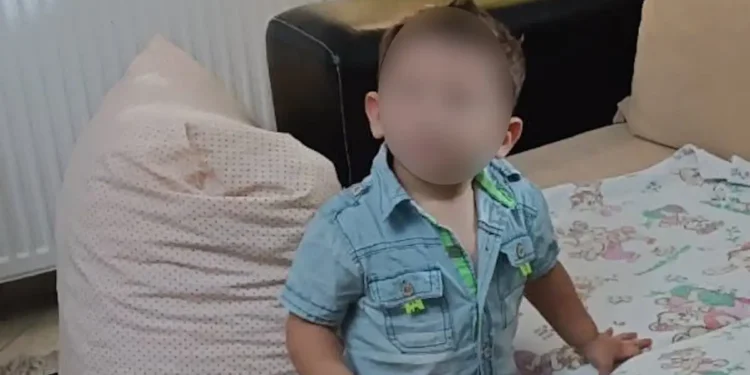 Ηράκλειο: Παλεύει να κρατηθεί στη ζωή το 3χρονο αγόρι που ξυλοκοπήθηκε άγρια από τη μητέρα του και τον σύντροφό της