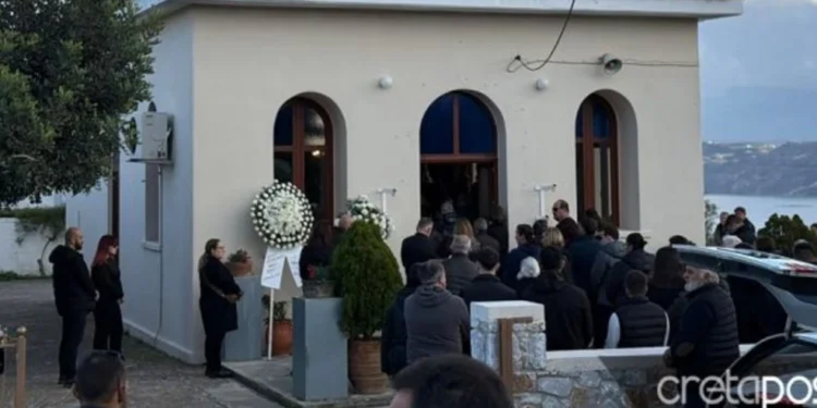 Χανιά: Θρήνος στην κηδεία του Παναγιώτη – «Μας είπαν να μην ανοίξουμε το φέρετρο, ήταν παραμορφωμένος» συγκλονίζει ο πατέρας του